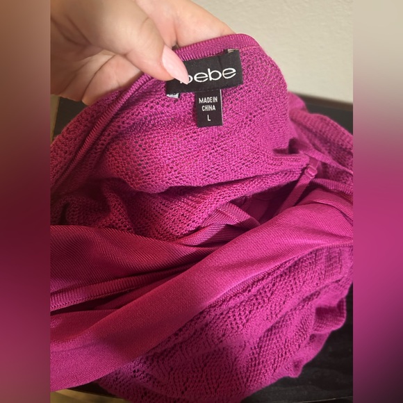 Used Bebe one arm fuschia pink blouse- size l - Picture 9 of 16